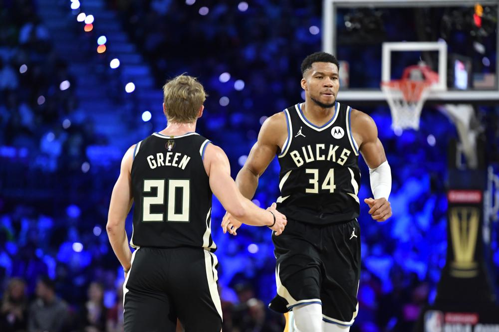 守判断稍慢 守判断稍慢