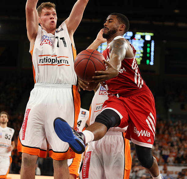 更是其职业 更是其职业