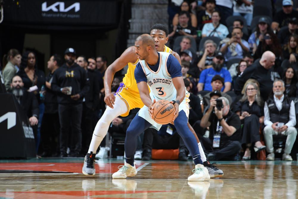 赛增添了更 赛增添了更