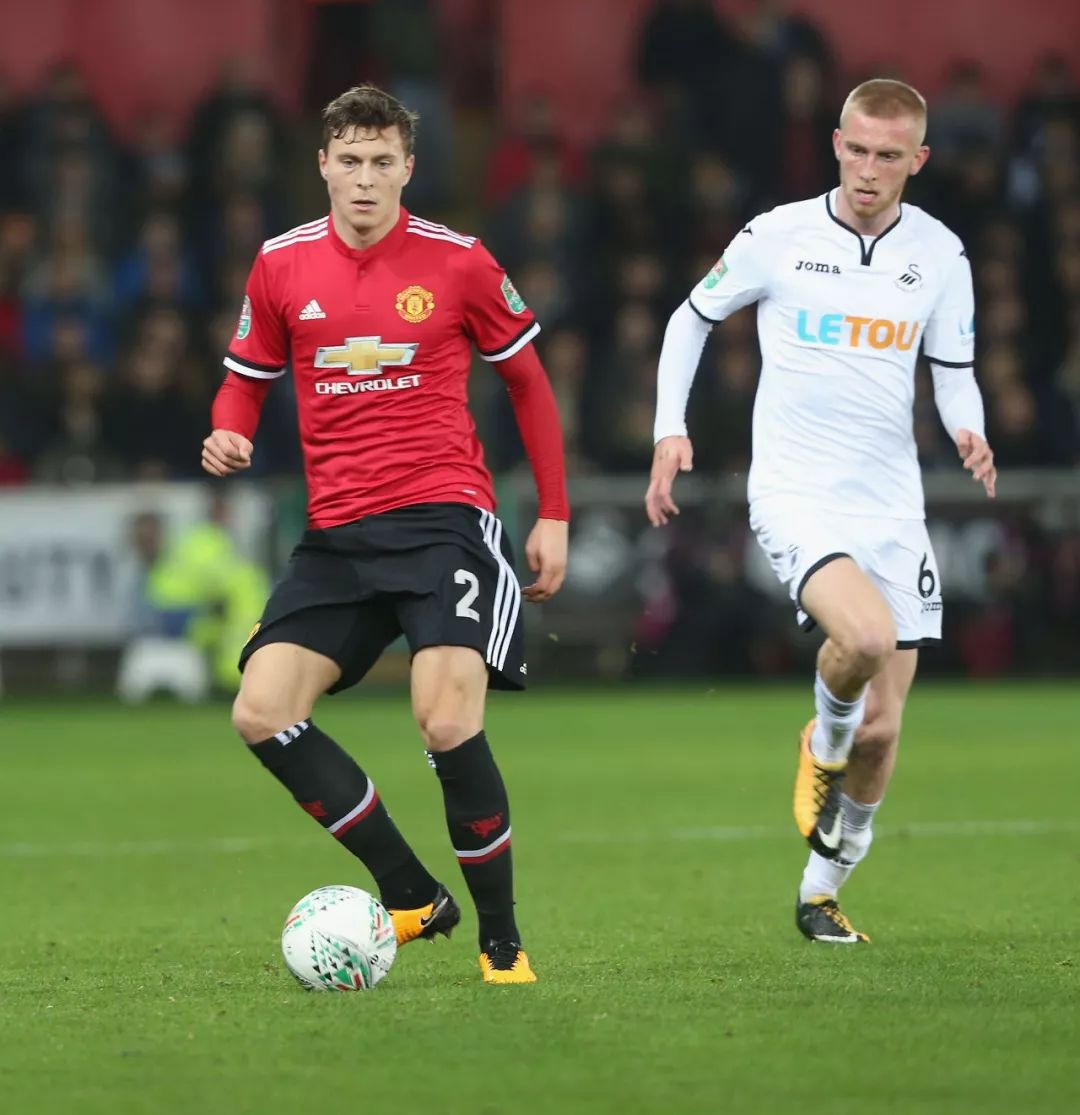 特别是在比 特别是在比